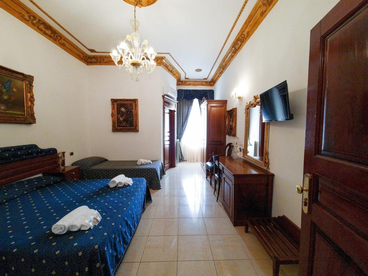 Euro Hotel อีเกลเซียส ภายนอก รูปภาพ