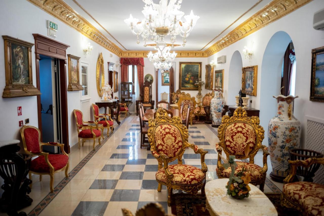 Euro Hotel อีเกลเซียส ภายนอก รูปภาพ